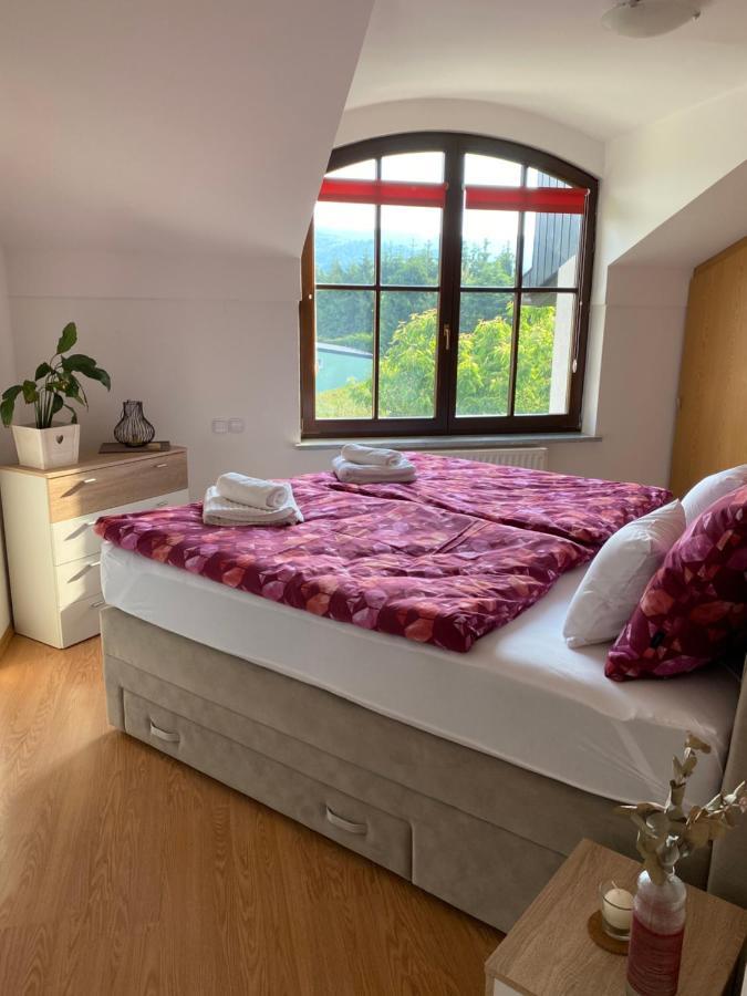 Apartma Bernard ราโดว์ลิตซา ภายนอก รูปภาพ